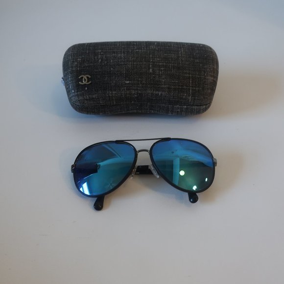CHANEL Accessories - Womens Chanel 4219Q Blue Mirrored  Prescription Lense Pilot Aviator Sunglasses *